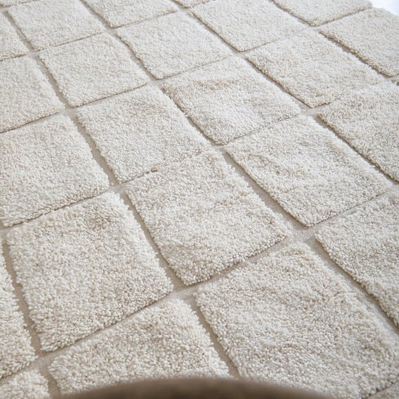 White Grid - Handcrafted Moroccan Wool Rug - 10ftx8ft - Picture 4 of 10